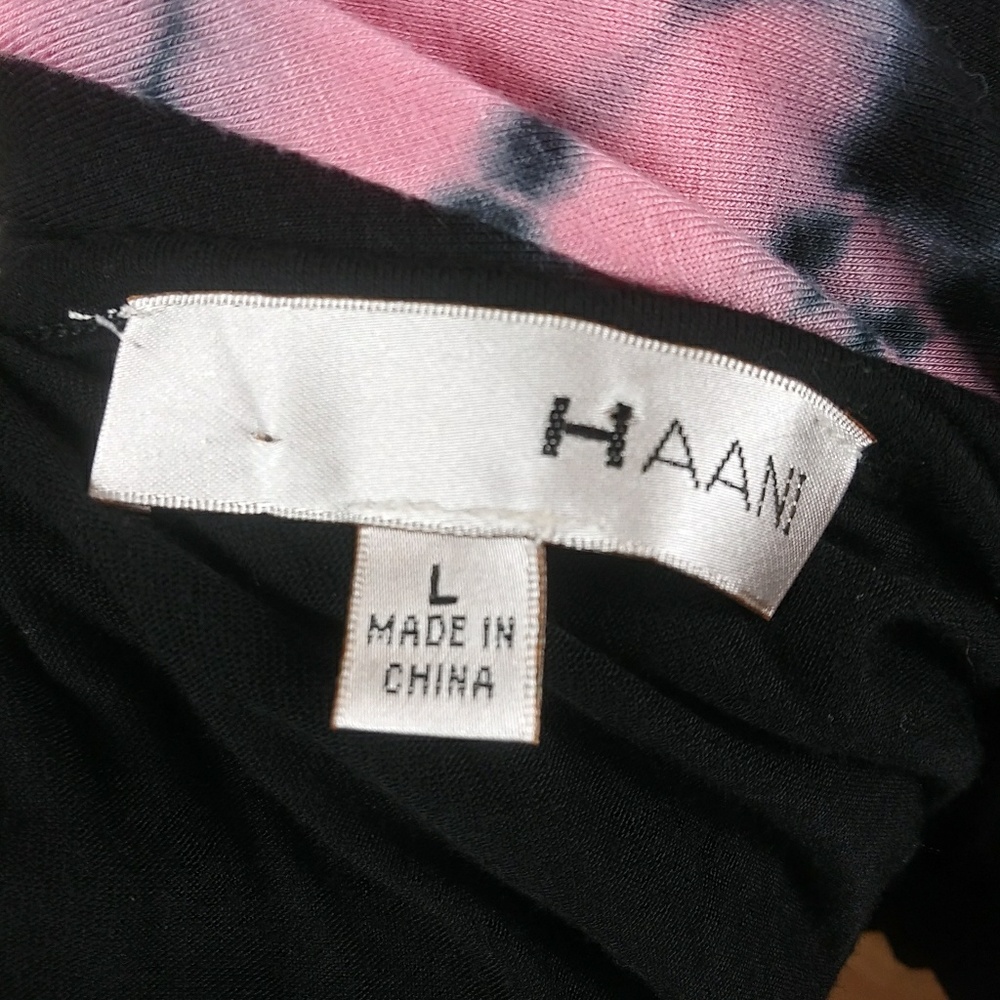 ❤️6 items for $30 sale!!❤️ Haani Tie Dye Tank - Picture 4 of 5